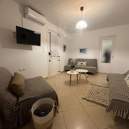 Apartment Mikes Naousa (Paros)